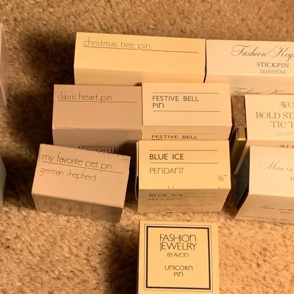 Lot of 19:Avon Stick Pins. New In Box. 1994-2004 - Picture 1 of 6